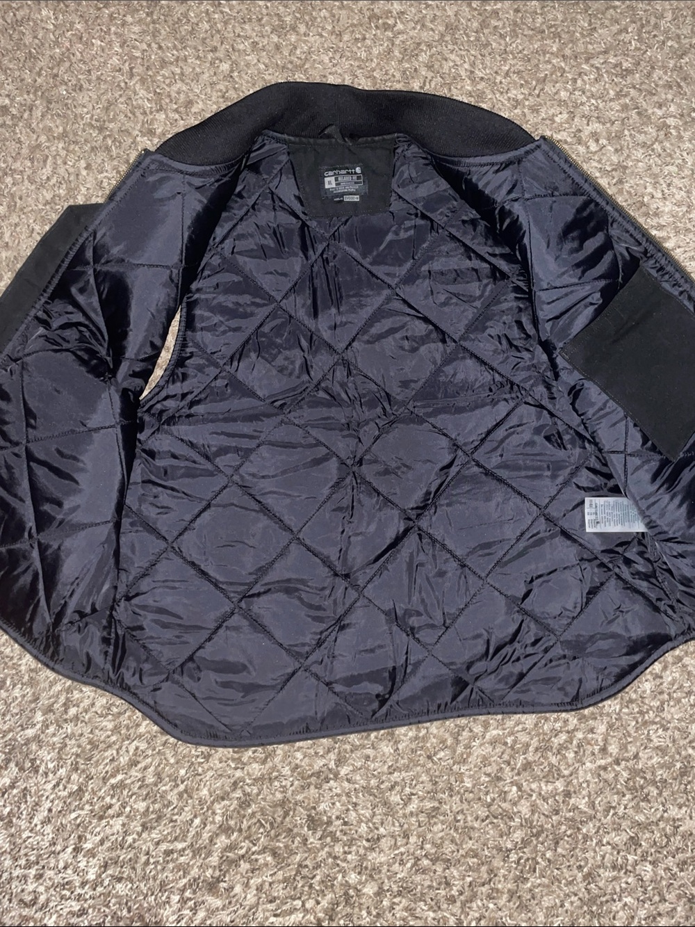 Carhartt Black Quilted-Lined Work Vest - Picture 2 of 5